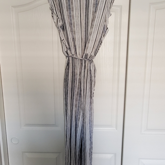 Apt. 9 jumpsuit - Picture 3 of 3